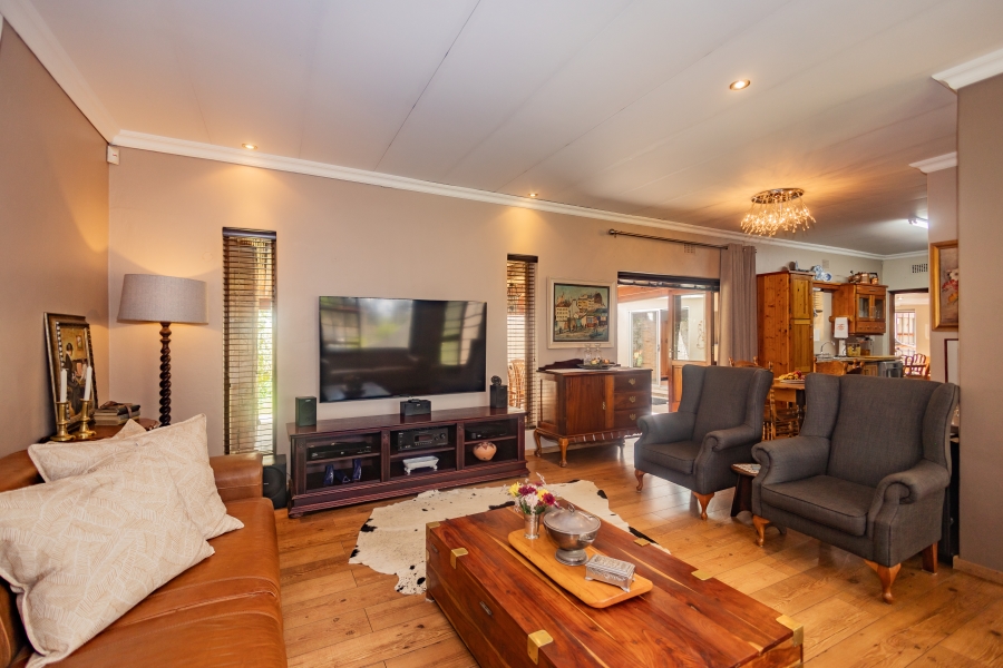 4 Bedroom Property for Sale in Panorama Western Cape